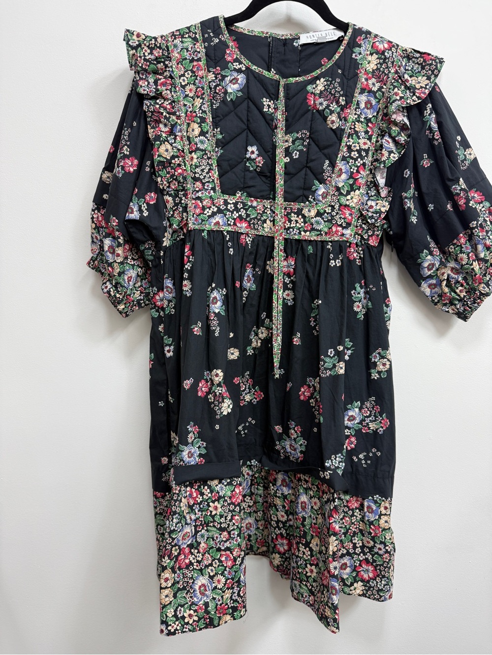 Hunter Bell mini, NWOT, size medium